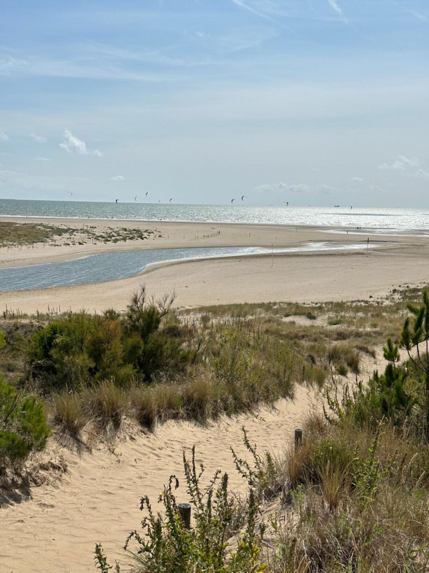 Appartement Au Bord De Mer Saint-Brévin-les-Pins Luaran gambar